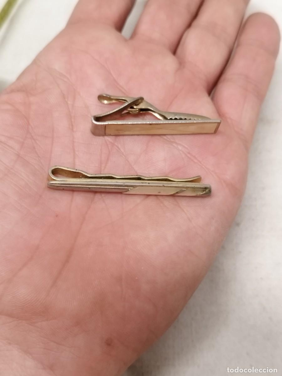 Vintage: Dos antiguas agujas de corbata con nacar. - Foto 1