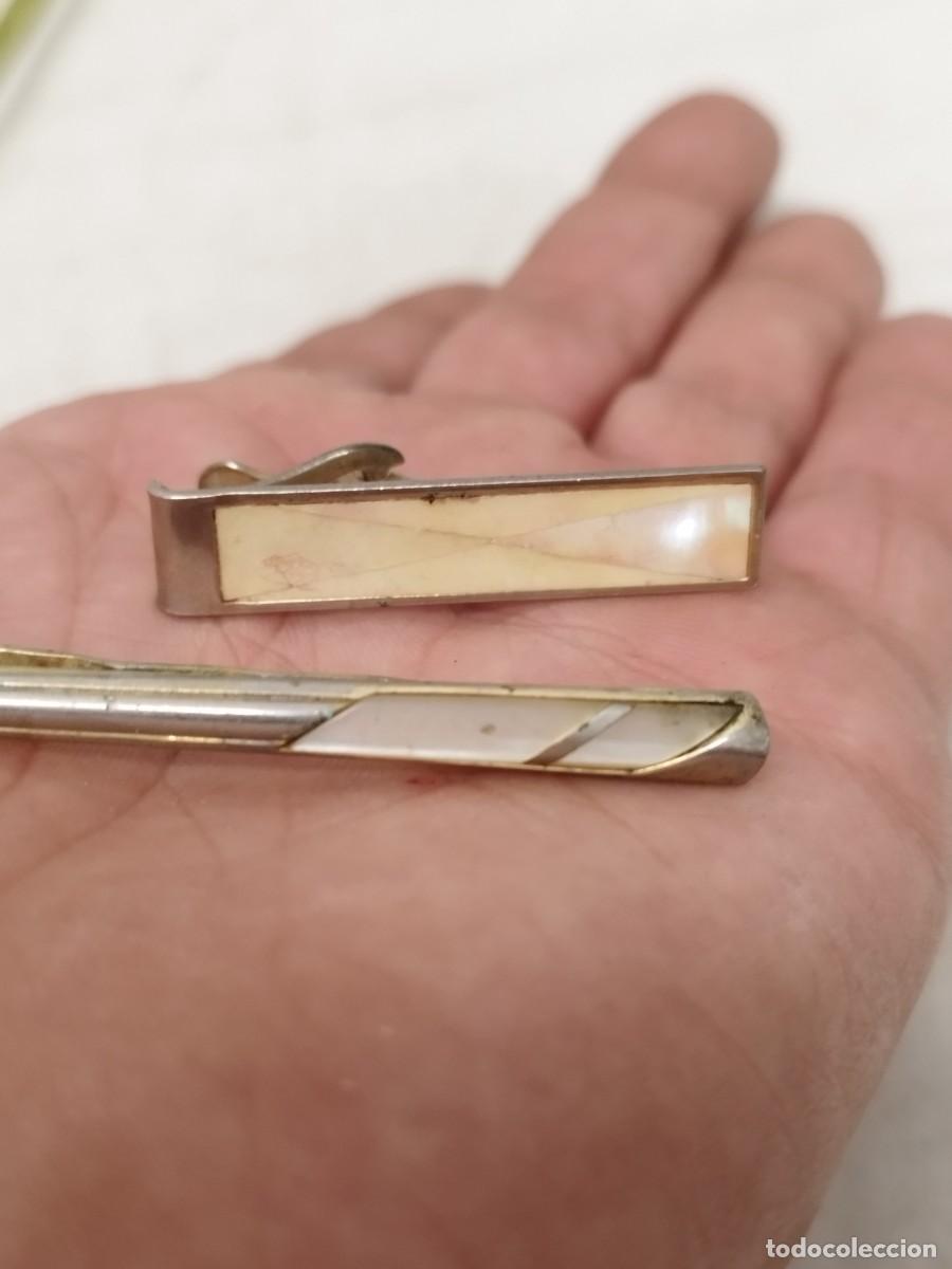 Vintage: Dos antiguas agujas de corbata con nacar. - Foto 2