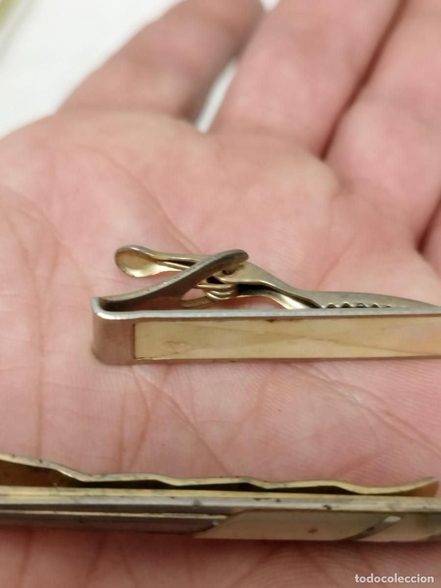 Vintage: Dos antiguas agujas de corbata con nacar. - Foto 4