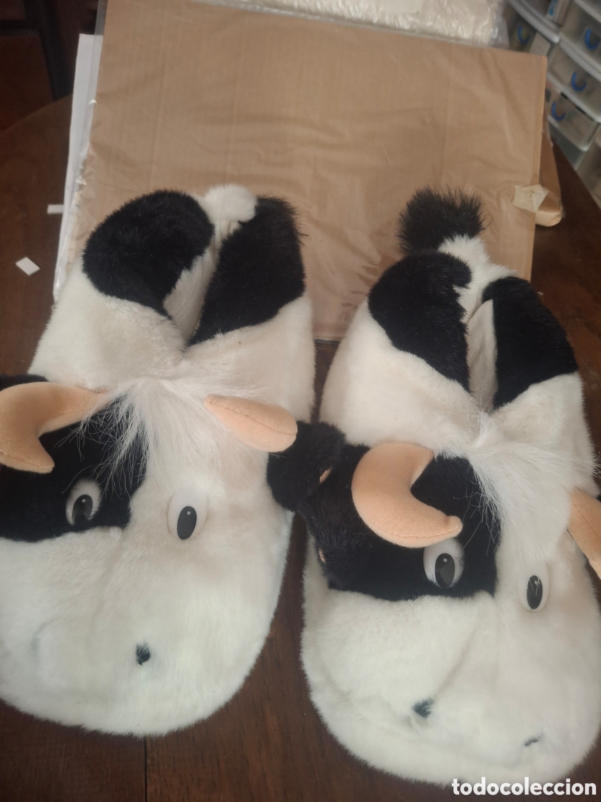 Vintage: Zapatillas de peluche forma de vaca - Foto 1