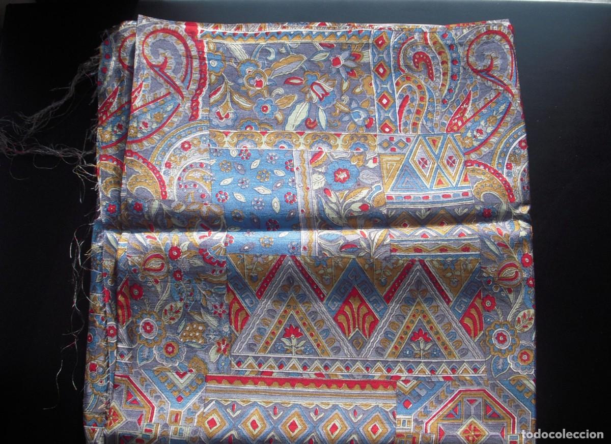 Vintage: RETAL DE POLIESTER ESTAMPADO MULTICOLOR - Foto 1