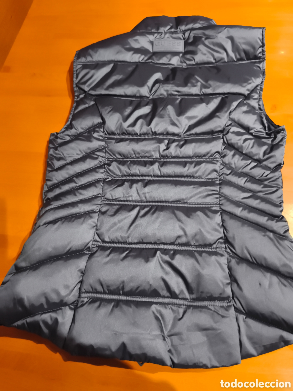 Vintage: Chaleco Guess Thermore, sin estrenar - Foto 12