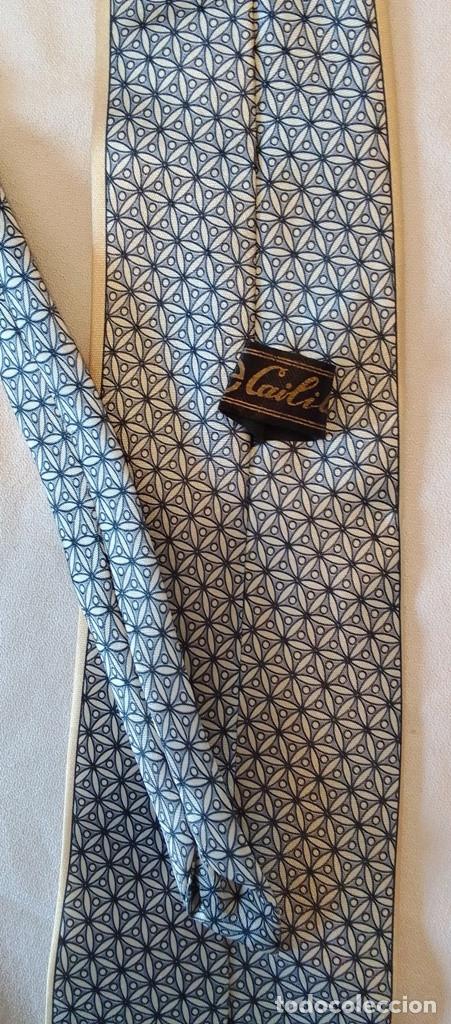 Vintage: Corbata con estampado heraldico. Caililai - Foto 2