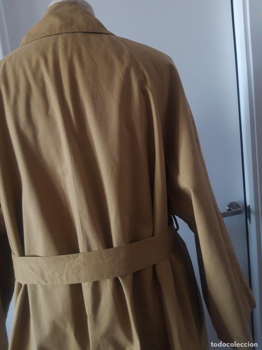 Vintage: Gabardina hacia 1980. - Foto 6