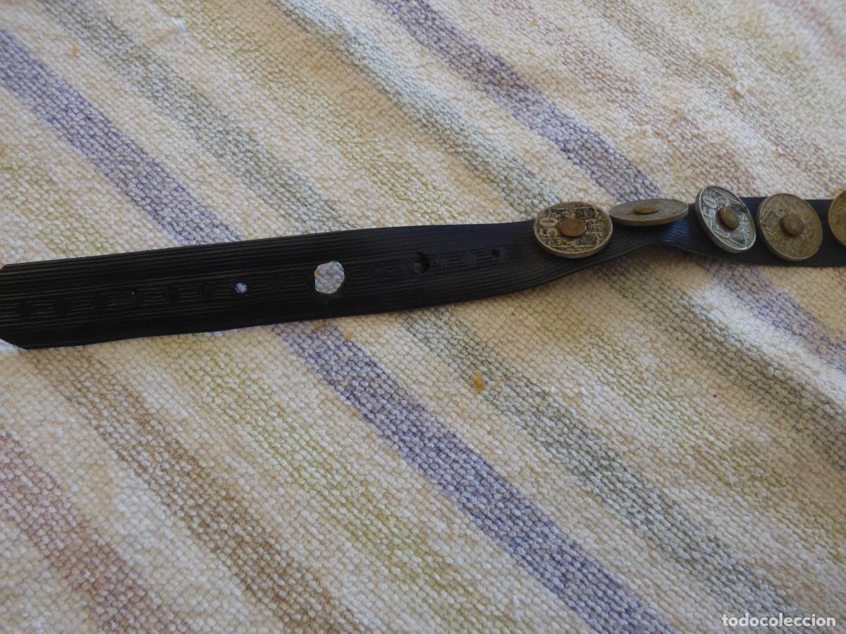 Vintage: Cinturon de plastico,con monedas.Vintage. - Foto 3