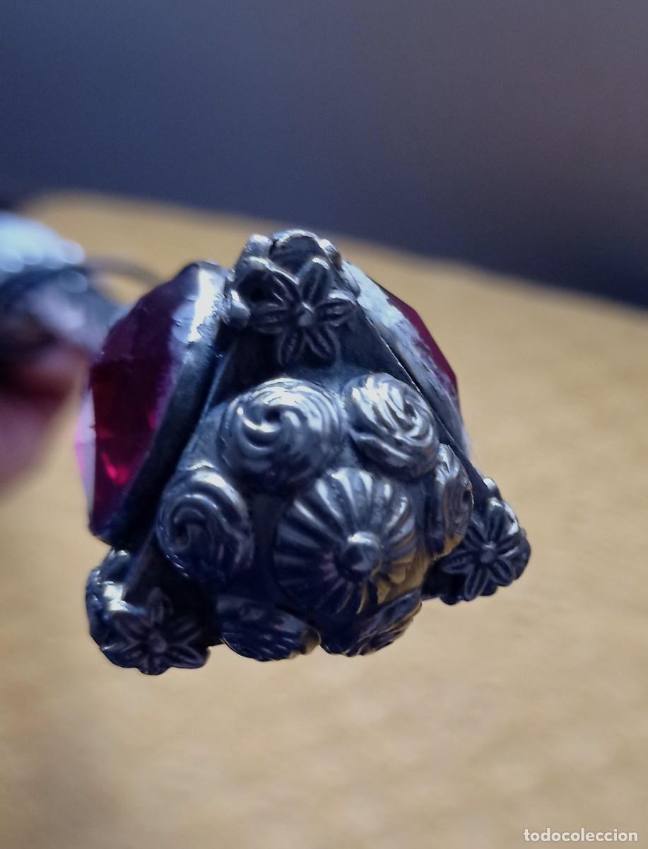 Vintage: PARAGUAS O SOMBRILLA FLORENTINO - MANGO DE METAL LABRADO Y PEDRER&Iacute;A.