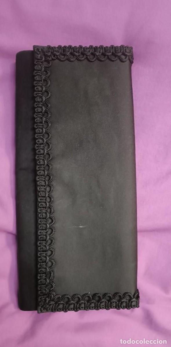 Vintage: Cartera raso negra a&ntilde;os 70