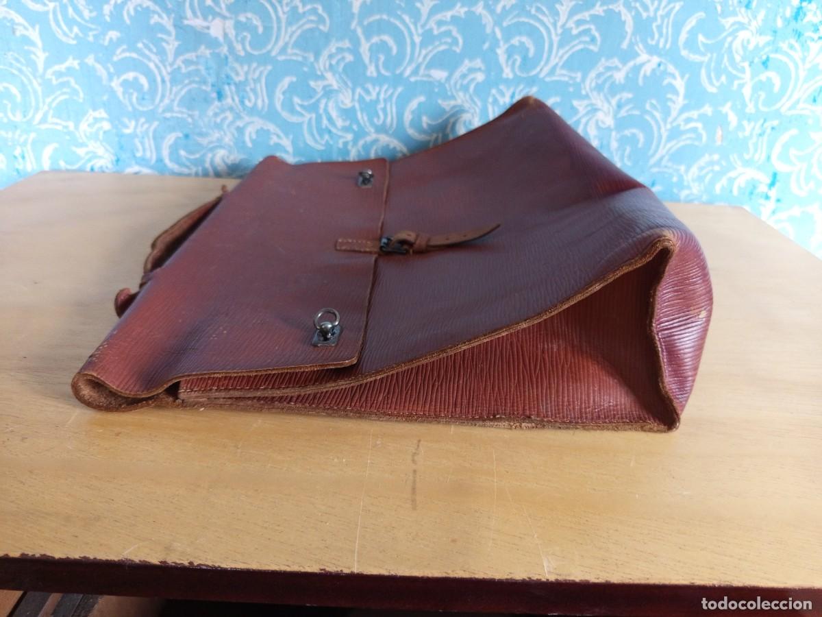 Vintage: Malet&iacute;n de cuero antiguo marr&oacute;n - Foto 3