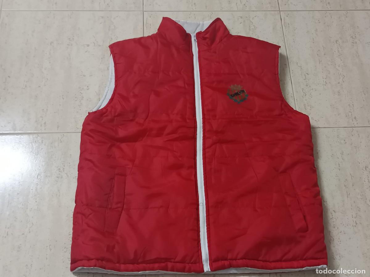 Vintage: Chaleco oficial del Club Gimn&agrave;stic de Tarragona (reversible). TALLA XL