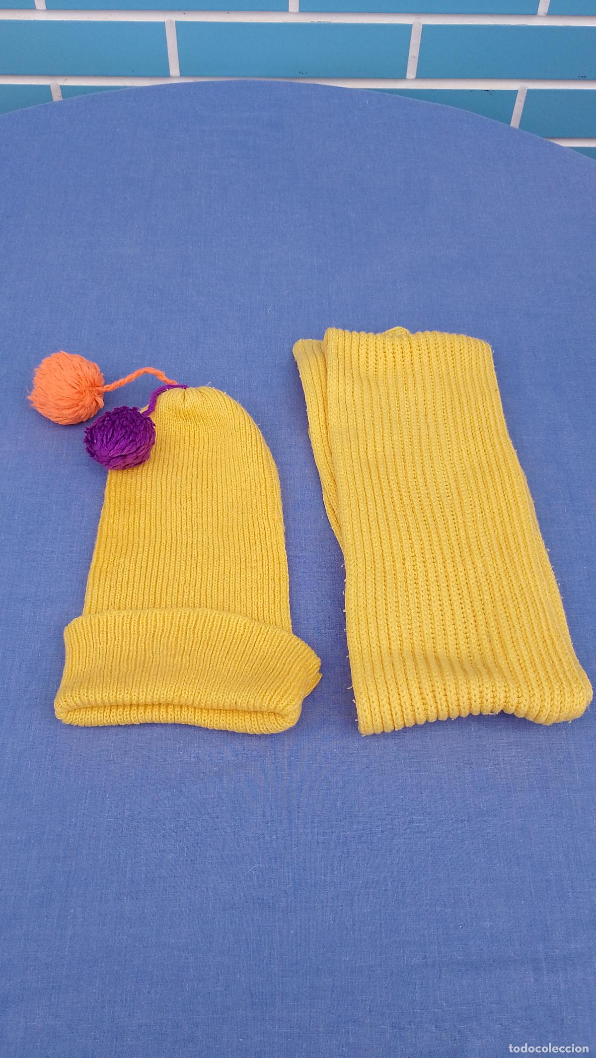 Vintage: Antiguo conjunto de gorro de punto y bufanda amarillos de los a&ntilde;os 90, estilo Benetton