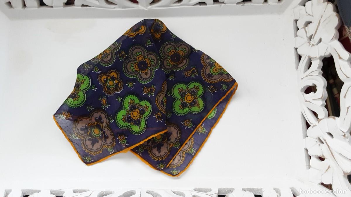 Vintage: Pa&ntilde;uelo de bolsillo original dise&ntilde;o VINTAGE