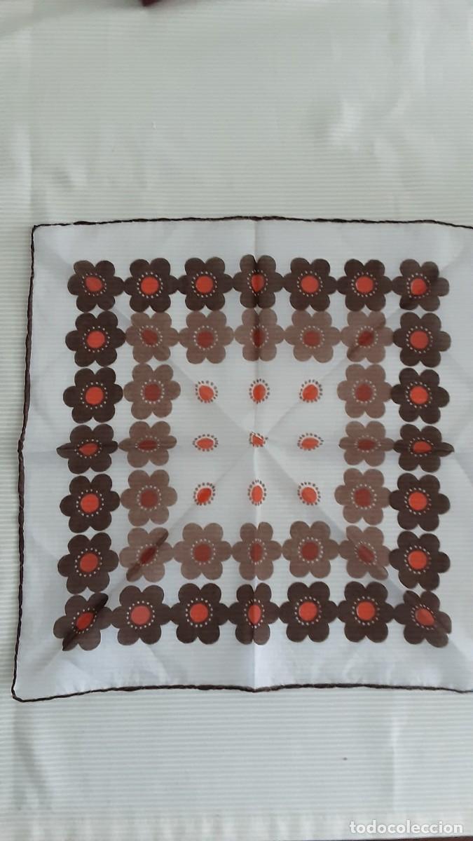 Vintage: Pa&ntilde;uelo de bolsillo original dise&ntilde;o VINTAGE