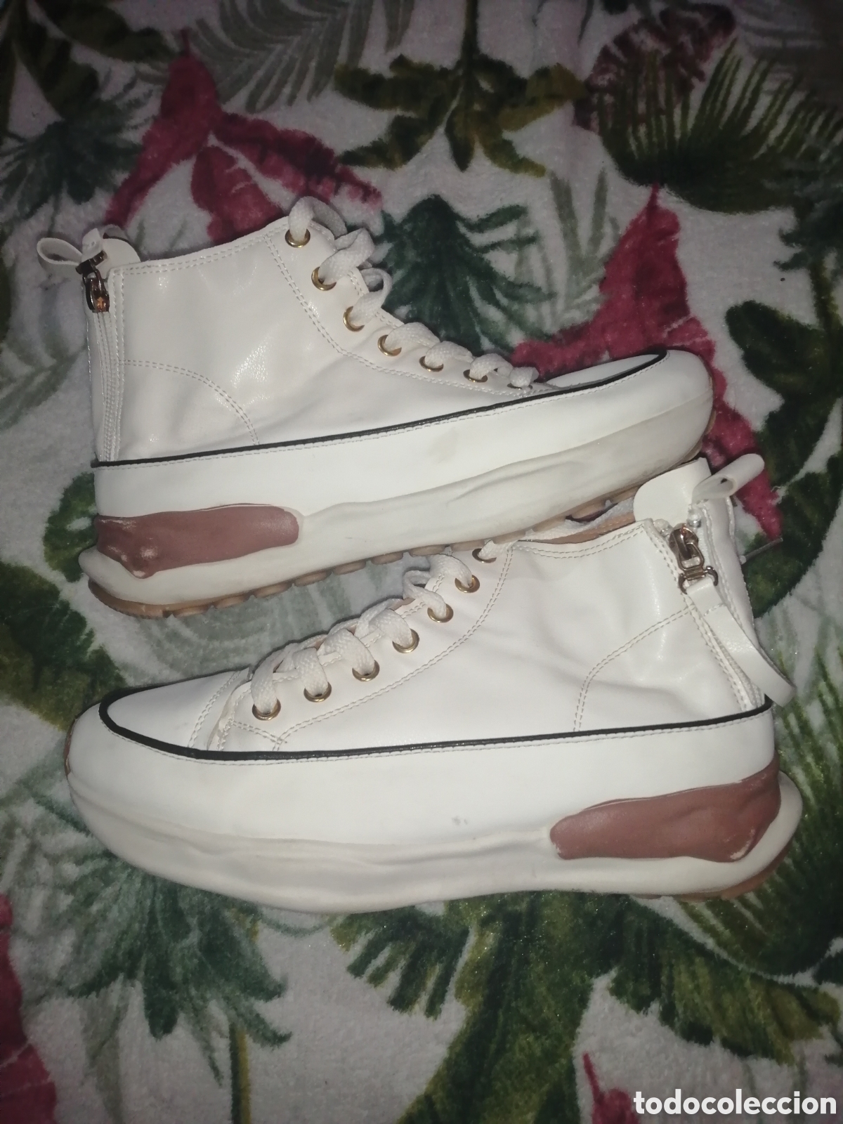 Vintage: Zapatillas ca&ntilde;a alta blancas y marr&oacute;n N&deg;35