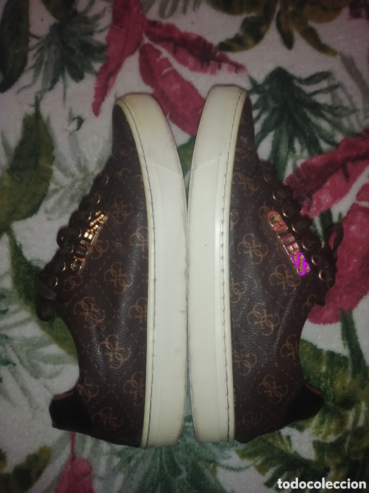 Vintage: Zapatillas Guess Marrones y Doradas Talla 38