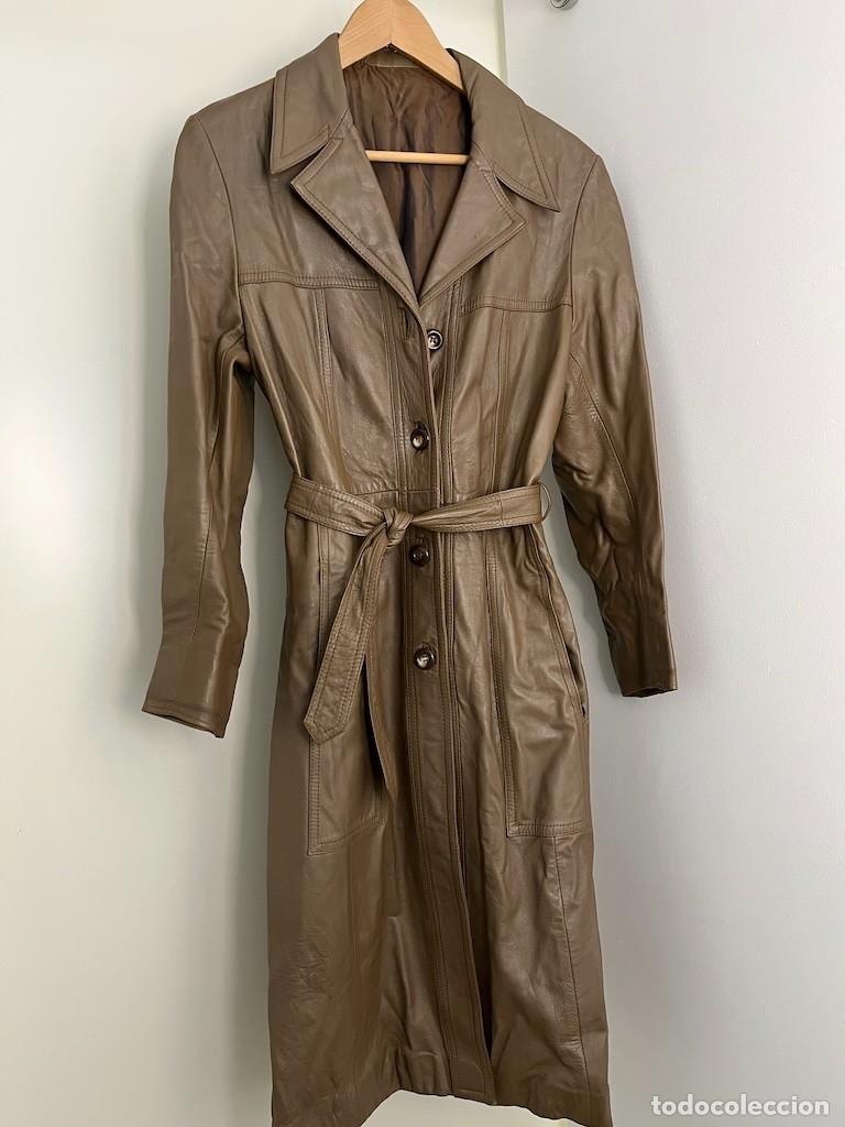 Vintage: Abrigo vintage de piel color topo