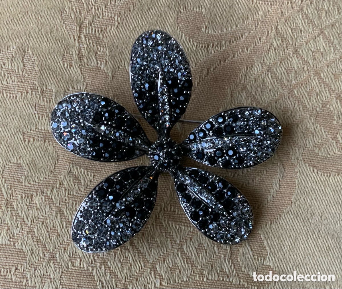 Vintage: BROCHE VINTAGE FLOR DE PEDRERIA