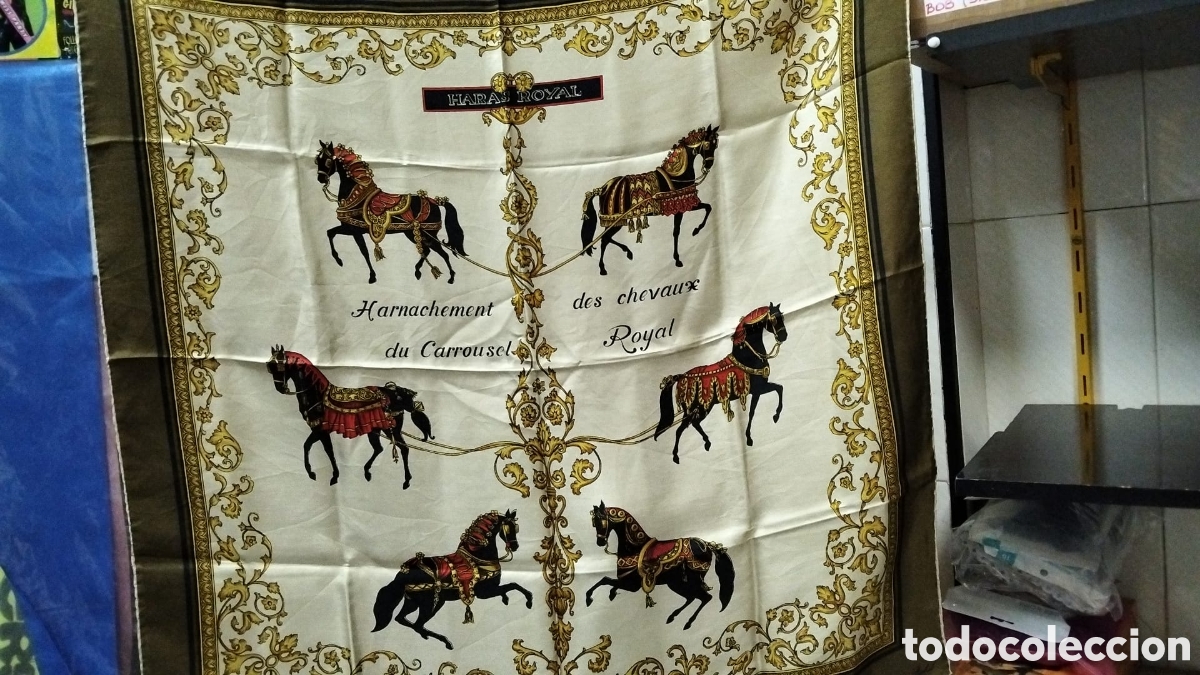 Vintage: Pa&ntilde;uelo Hermes Haras Royal Seda