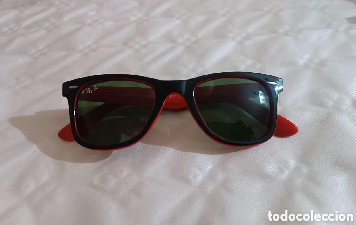 Vintage: Gafas de Sol RAY BAN WAYFARER. Negras y Rojas.