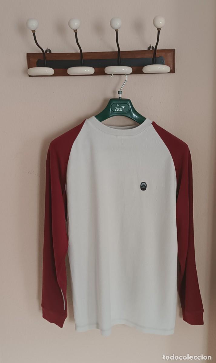 Vintage: Sudadera fina / Camiseta de manga larga &rdquo;Nike Swoosh&rdquo;, para hombre. Talla M.