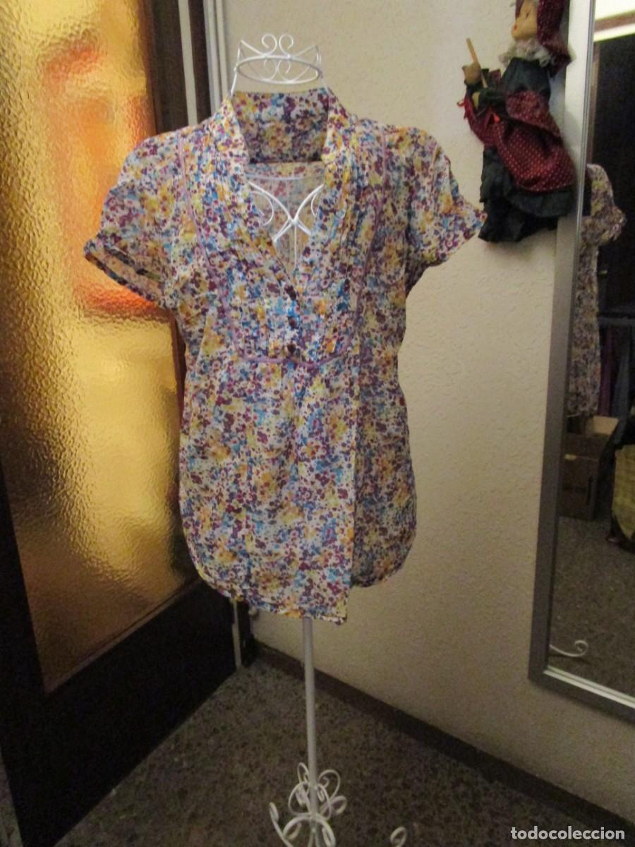 Vintage: BLUSA ESTAMPADA DE MANGA CORTA