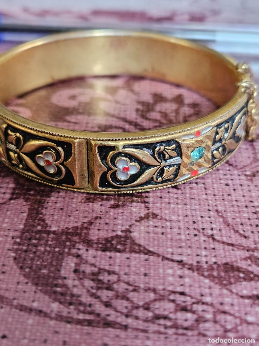 Vintage: Antigua Pulsera/ Brazalete Vintage De Metal Dorado Y Pedrer&iacute;a, Comprado En 1974 En Ceuta.