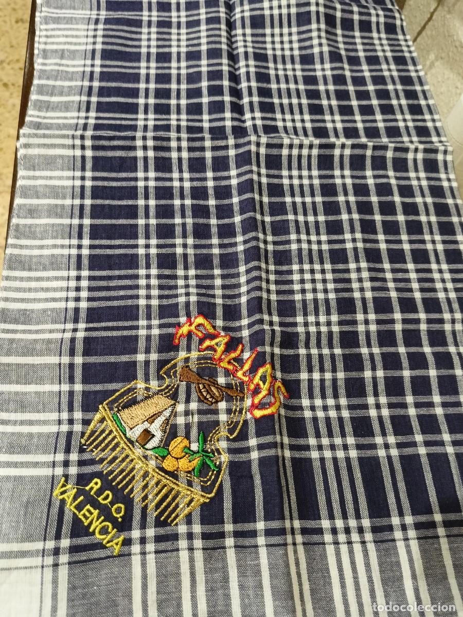 Vintage: Pa&ntilde;uelos fallero con bordado