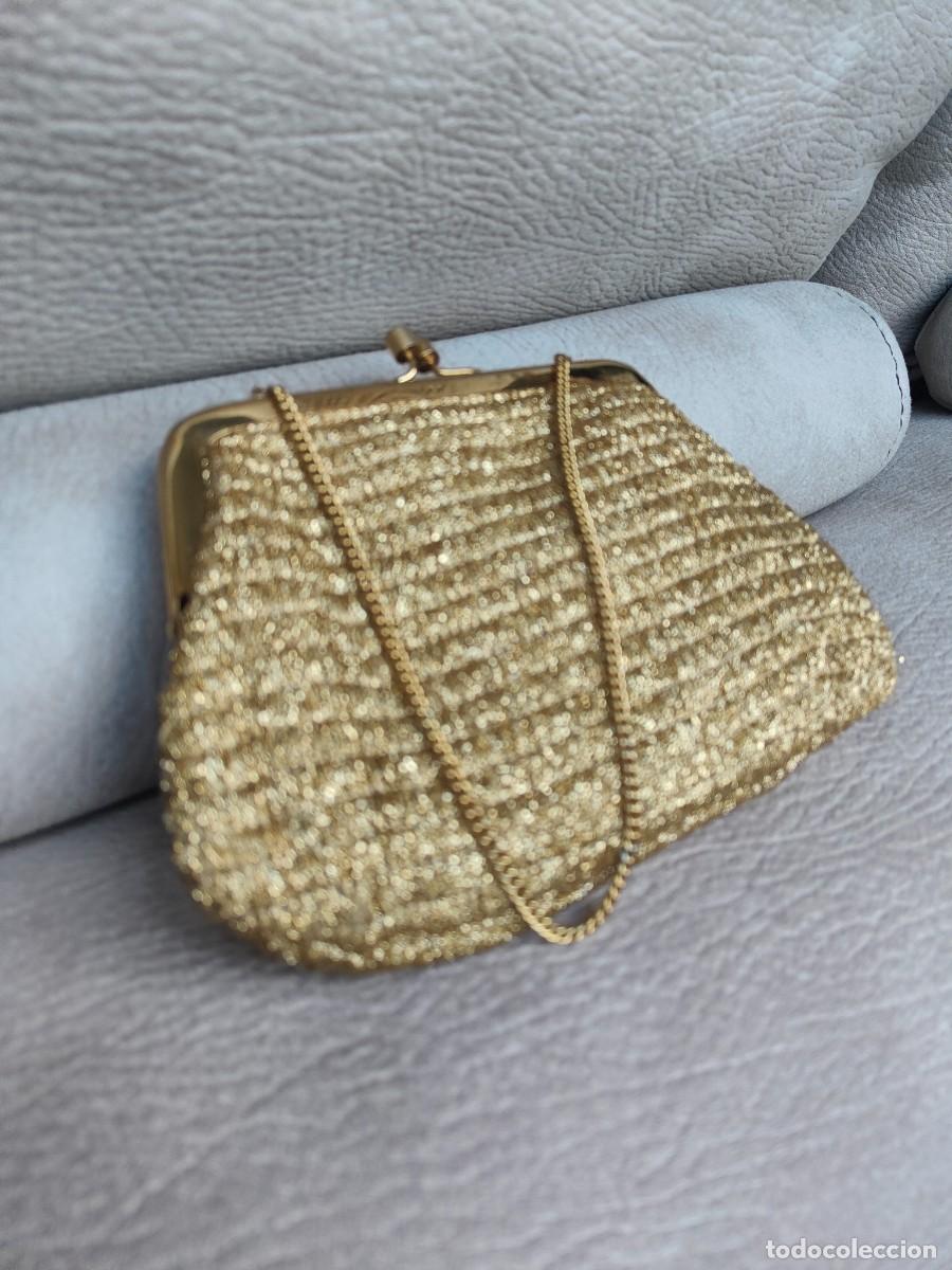 Vintage: CARTERITA EN LAM&Eacute; DORADO CON CADENA A&Ntilde;OS 70