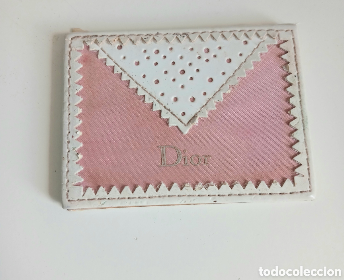 Vintage: ANTIGUO Y RARO DOBLE ESPEJO DIOR DE DISTINTOS AUMENTOS EN FORMA DE LIBRITO, EN CUERO BLANCO, 6X8 CM