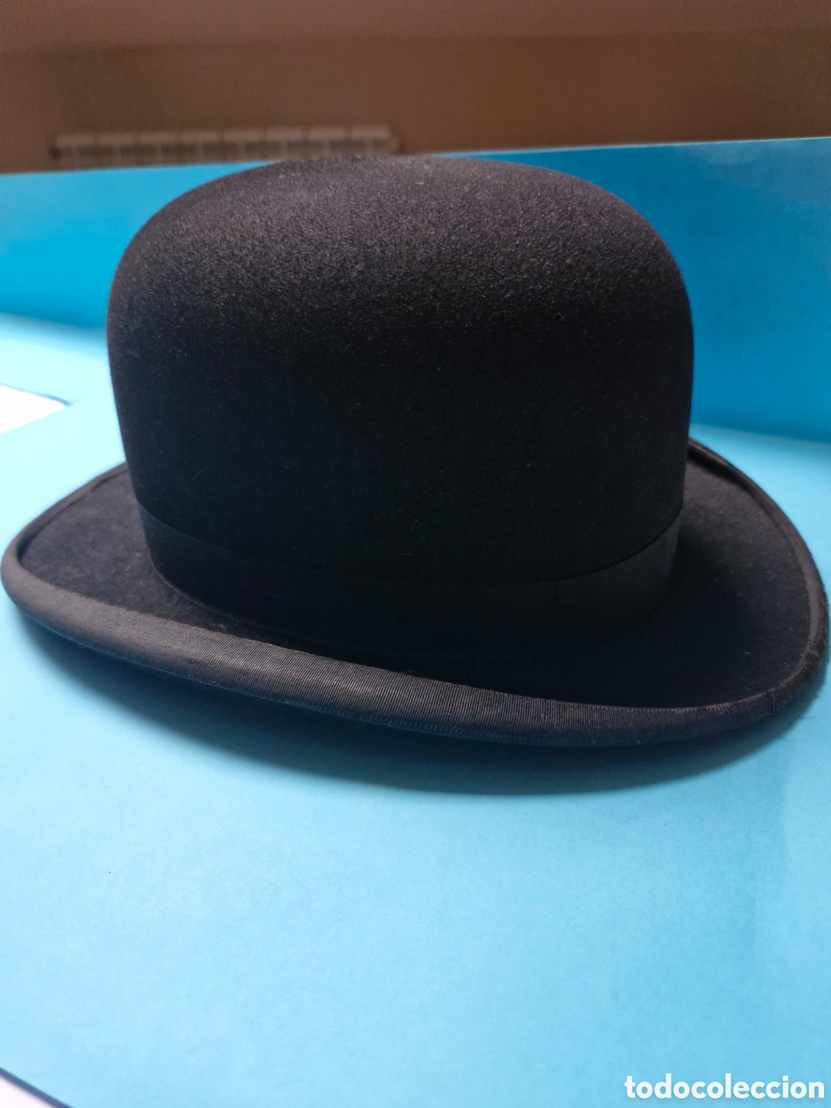 Vintage: Bombin ingles negro de la marca Dumm&Co