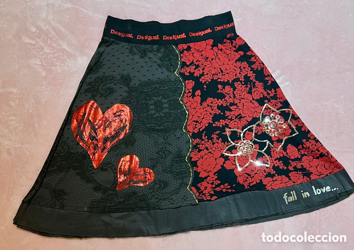 Vintage: Falda Desigual T/L negra, gris y roja