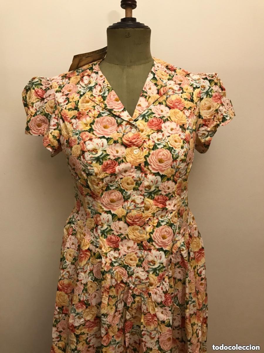 Vintage: Vestido floral de algod&oacute;n tipo Laura Ashley con flores multi colores. Nuevo con etiquetas.