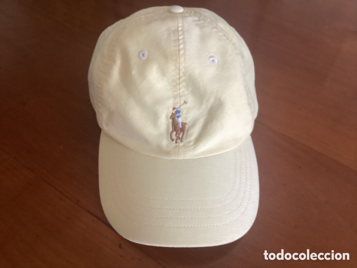 Vintage: Gorra de Ralph Lauren , amarilla p&aacute;lida,con Caballo bordado a colores.