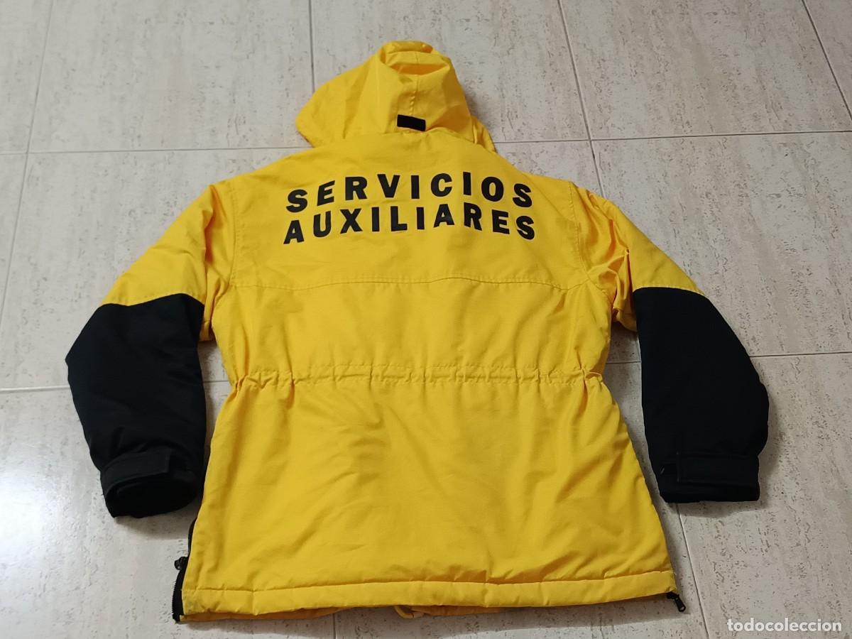 Vintage: CHAQUET&Oacute;N CON CHALECO EXTRA&Iacute;BLE SERVICIOS AUXILIARES TALLA S