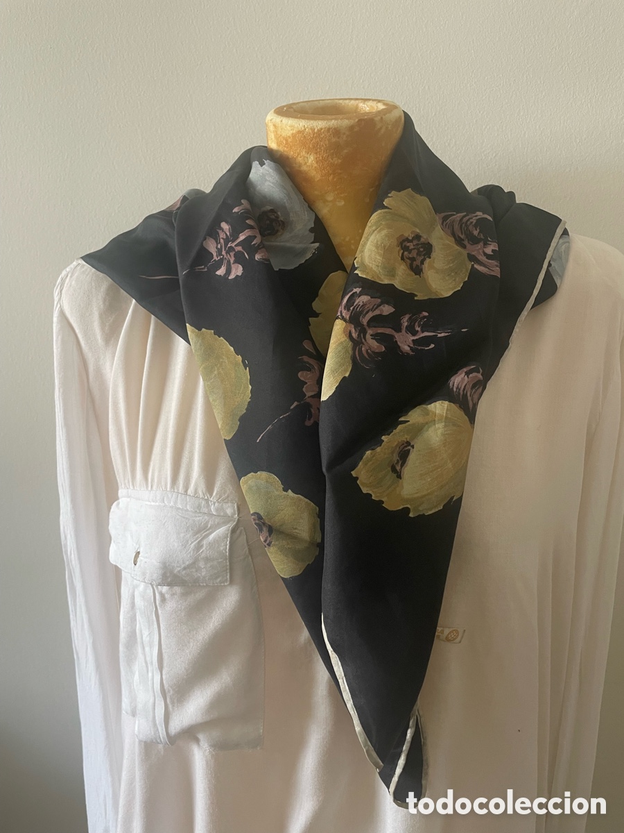 Vintage: pa&ntilde;uelo negro de seda pura