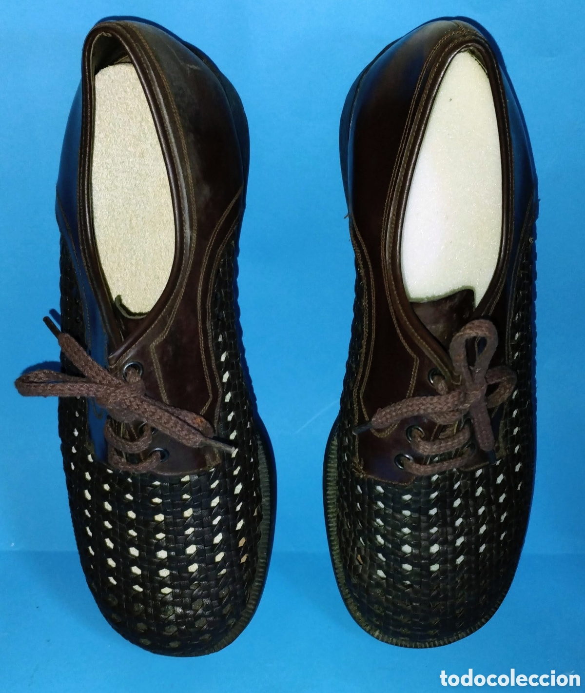 Vintage: ZAPATOS DE PIEL TRENZADA-REJILLA vintage CABALLERO a&ntilde;os 60 marca CALERO YECLA n&deg;43 BIEN CONSERVADOS