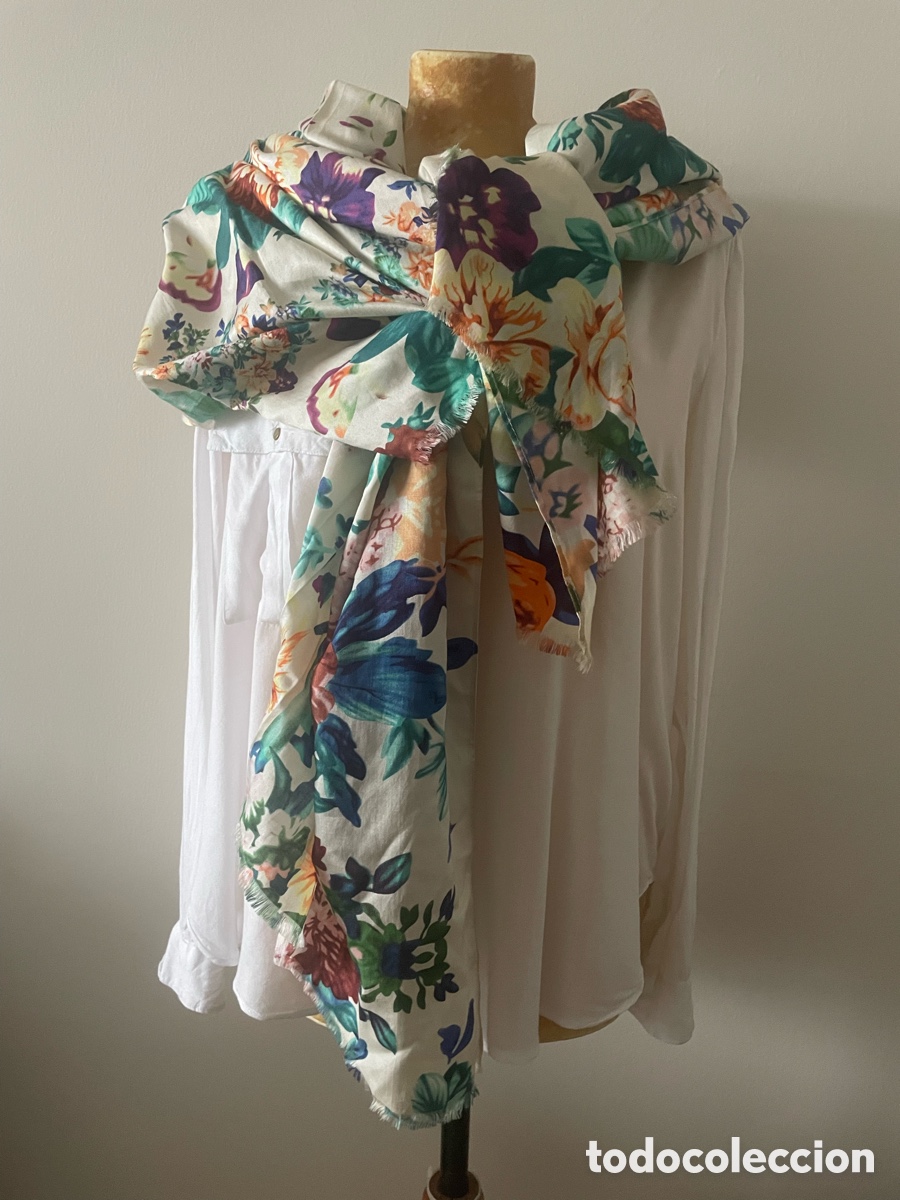 Vintage: fular floreado de viscosa