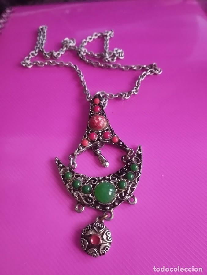 Vintage: Colgante y cadena estilo a&ntilde;os 70