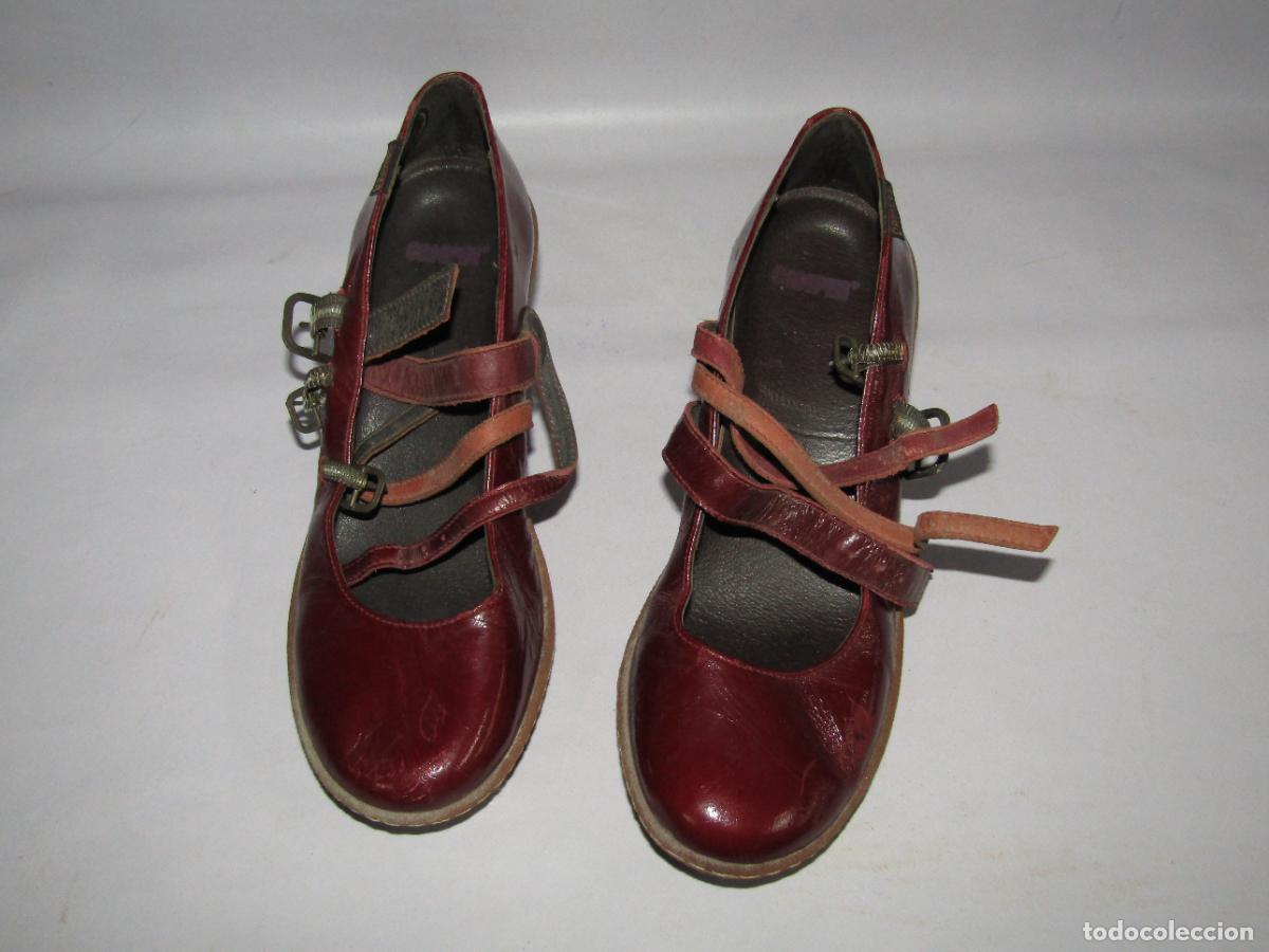 Vintage: Antiguos Zapatos de Charol y Goma de Tocino de la Prestigiosa Firma CAMPER