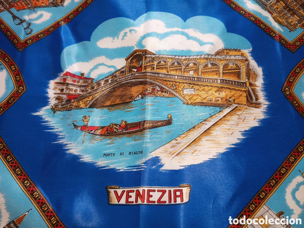 Vintage: Pa&ntilde;uelo azul Venecia a&ntilde;os 70 -80. Mide 67x67cm. #Vintage #retro