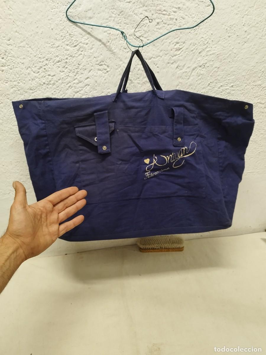 Vintage: Antiguo gran bolso o bolsa playera. Playero, de color azul. Bordado personalizado. Antuan.