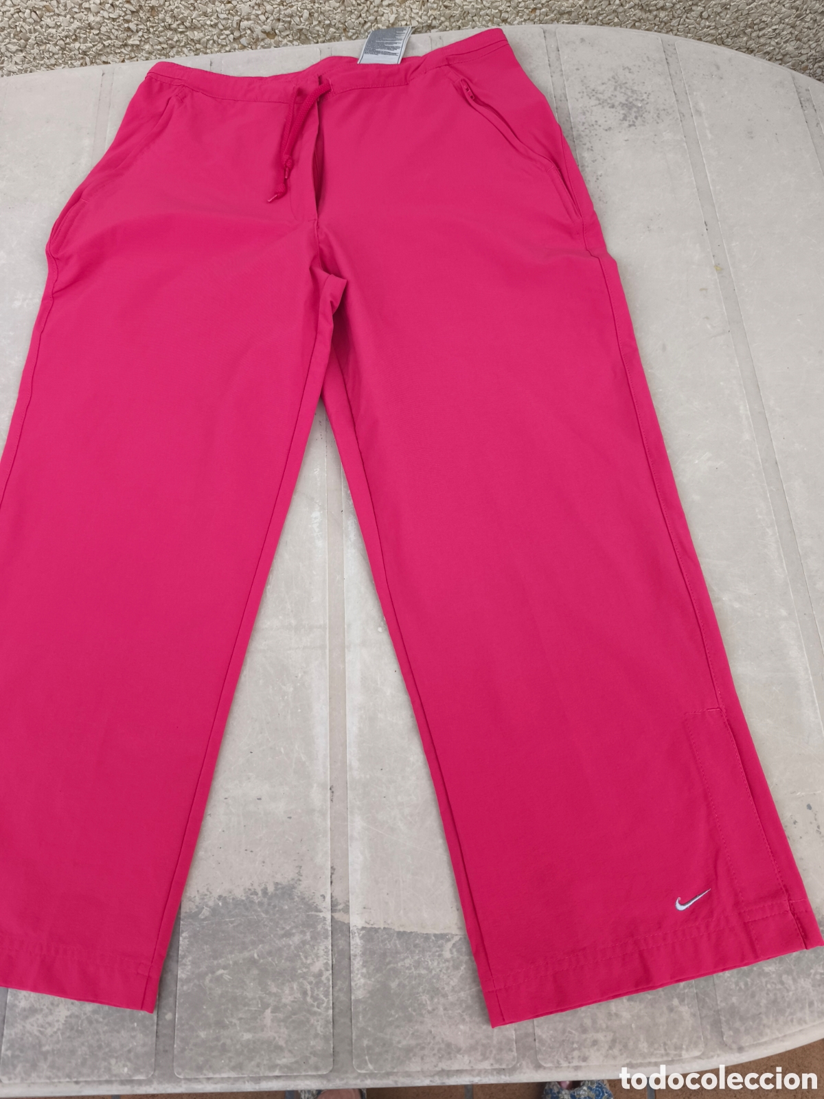 Vintage: Pantalones Nike, sin estrenar