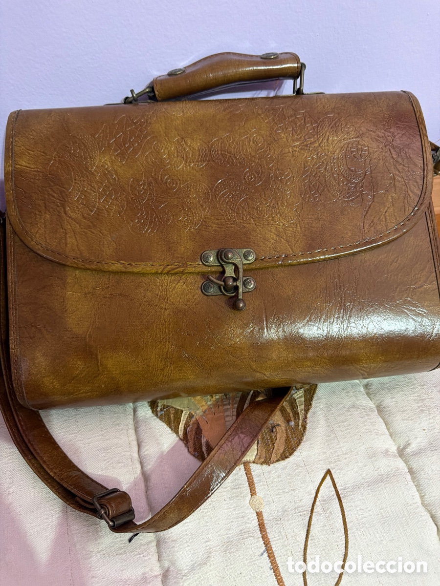 Vintage: Bolso tipo malet&iacute;n vintage marca Caro &ndash; Estilo retro y vers&aacute;til