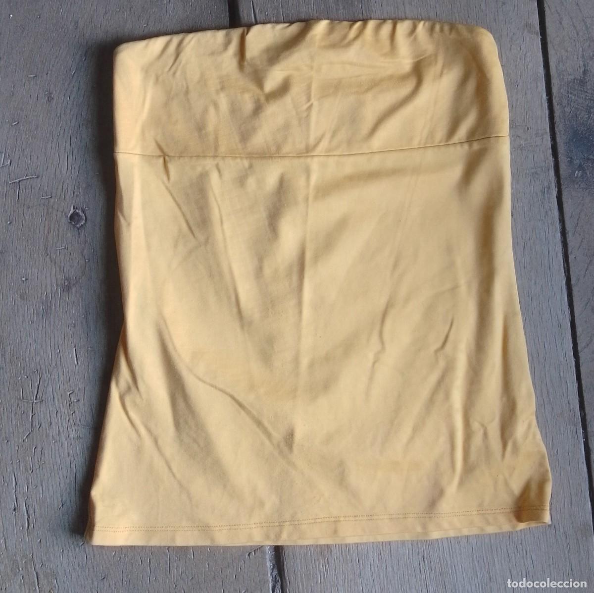 Vintage: Camiseta top palabra de honor amarillo/mostaza. A&ntilde;os 2000. Talla M