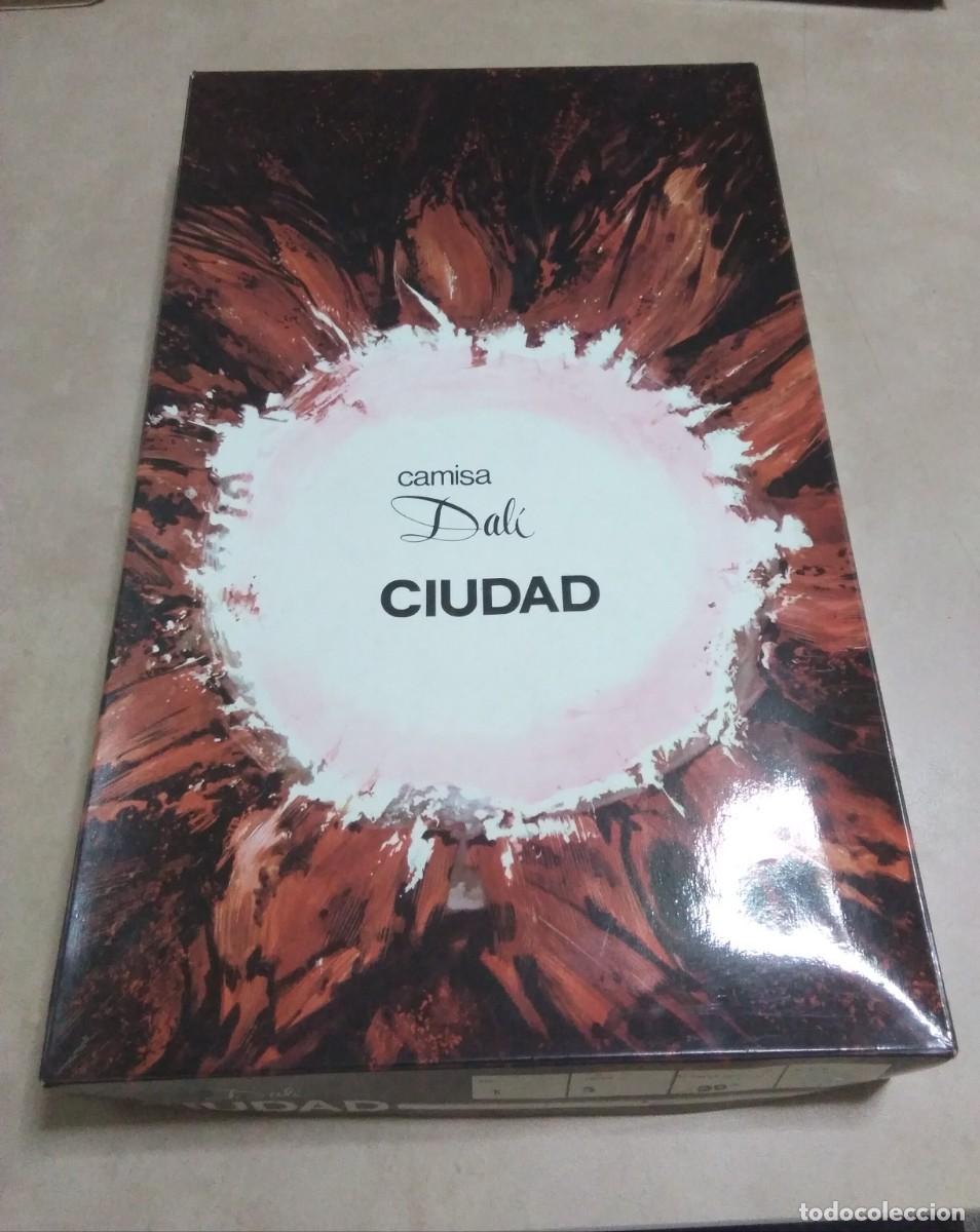 Vintage: Camisa Exclusivas Regojo, colecci&oacute;n Dali ciudad