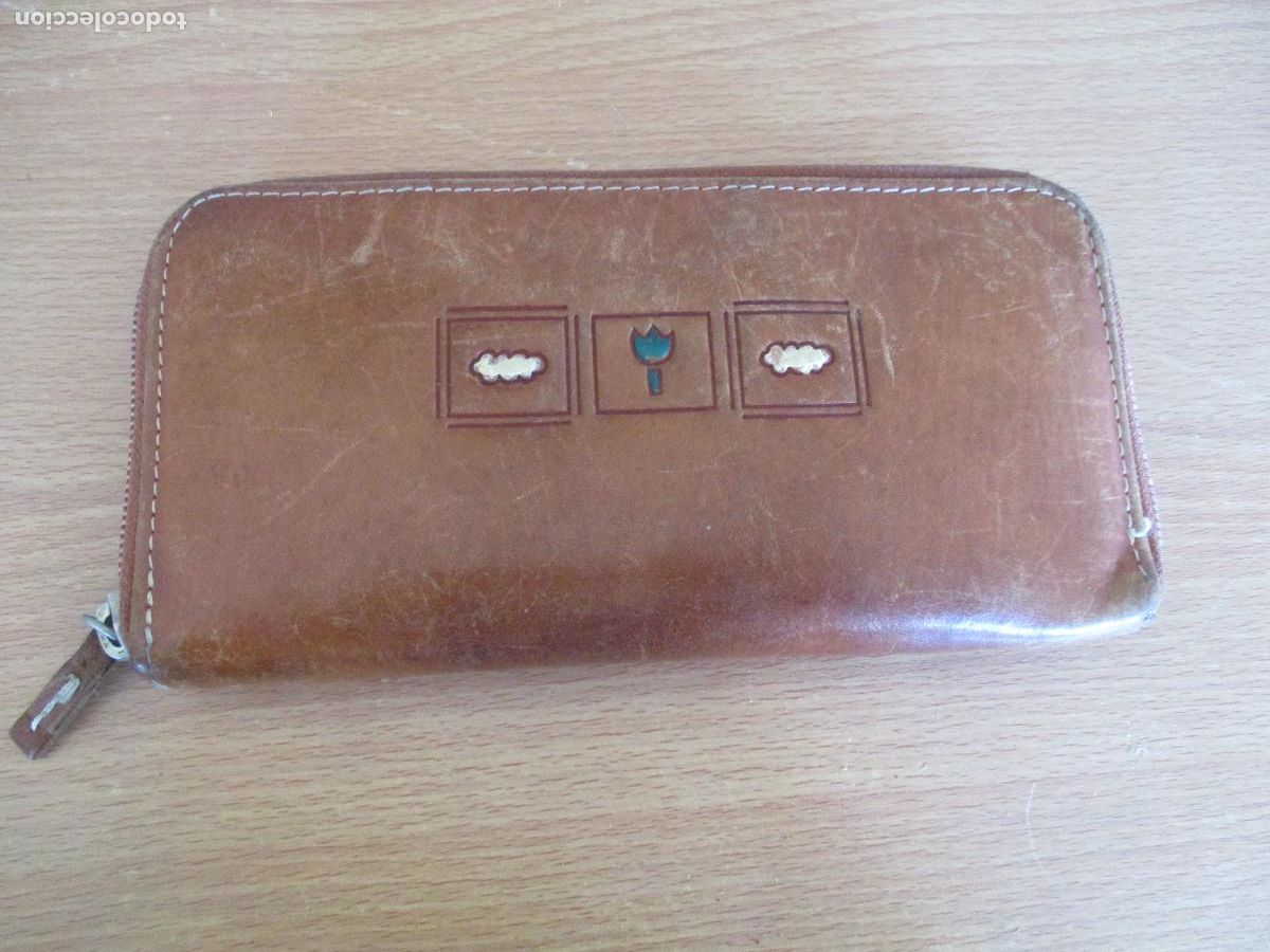 Vintage: BOLSO DE MANO- PIEL MIDE 10 X 20 CM. USADO