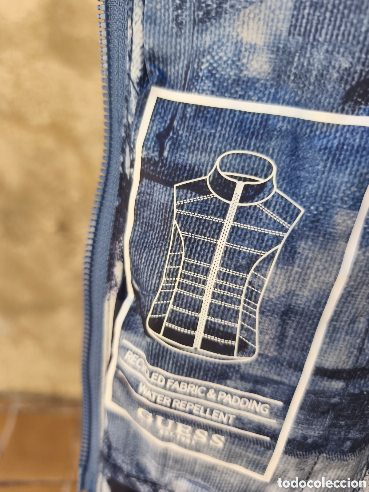 Vintage: Chaleco Guess, sin estrenar - Foto 9
