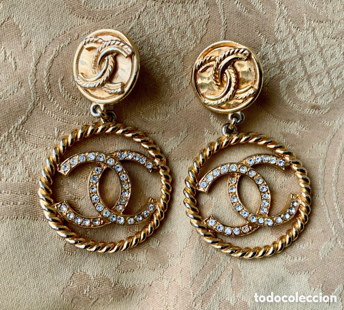 Vintage: PENDIENTES A&Ntilde;OS 80 LARGOS DORADOS