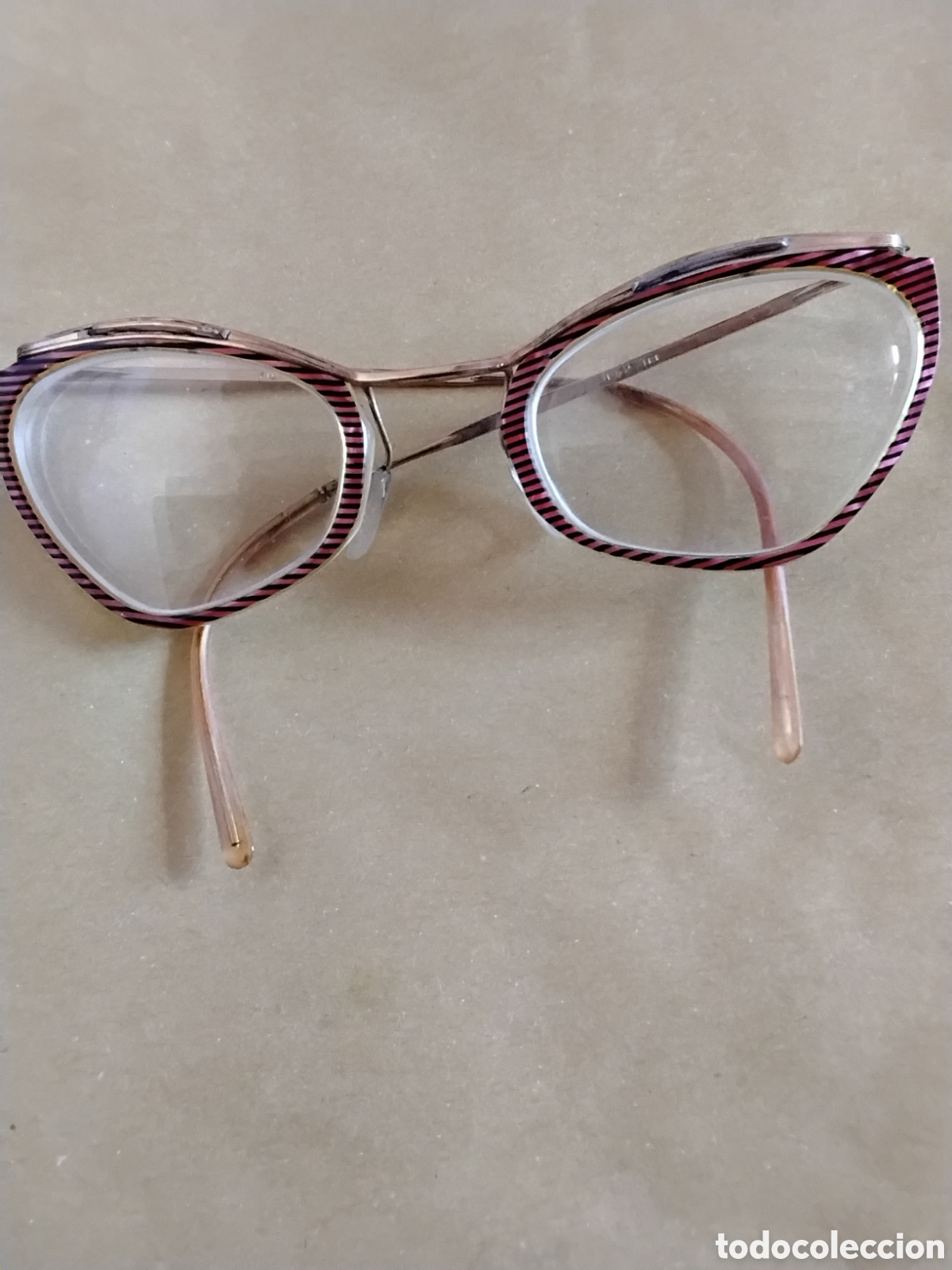 Vintage: GAFAS ESTILO MARIPOSA A&Ntilde;OS 50 O 60. FIL D'OR. CON ESTUCHE DE CUERO.