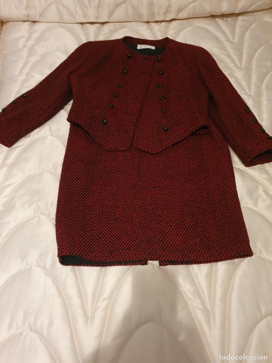 Vintage: Lote 2719. Traje de chaqueta de mujer, talla 44, de Balenciaga para El Corte Ingl&eacute;s.