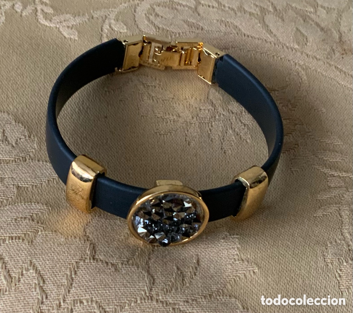 Vintage: PULSERA CAUCHO Y METAL DORADO - Foto 2